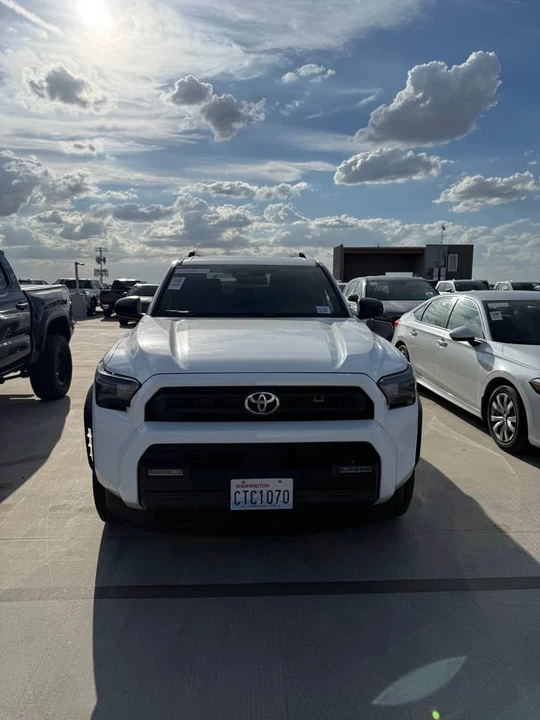 2025 Toyota 4Runner 6th Gen - Image 3 of 9
