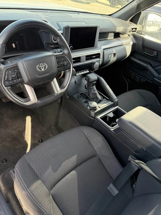 2025 Toyota 4Runner 6th Gen - Image 8 of 9