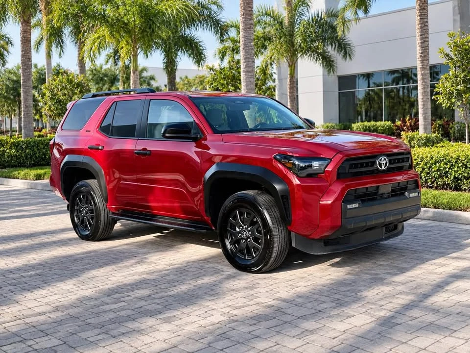 2025 Toyota 4Runner 6th Gen - Image 2 of 8
