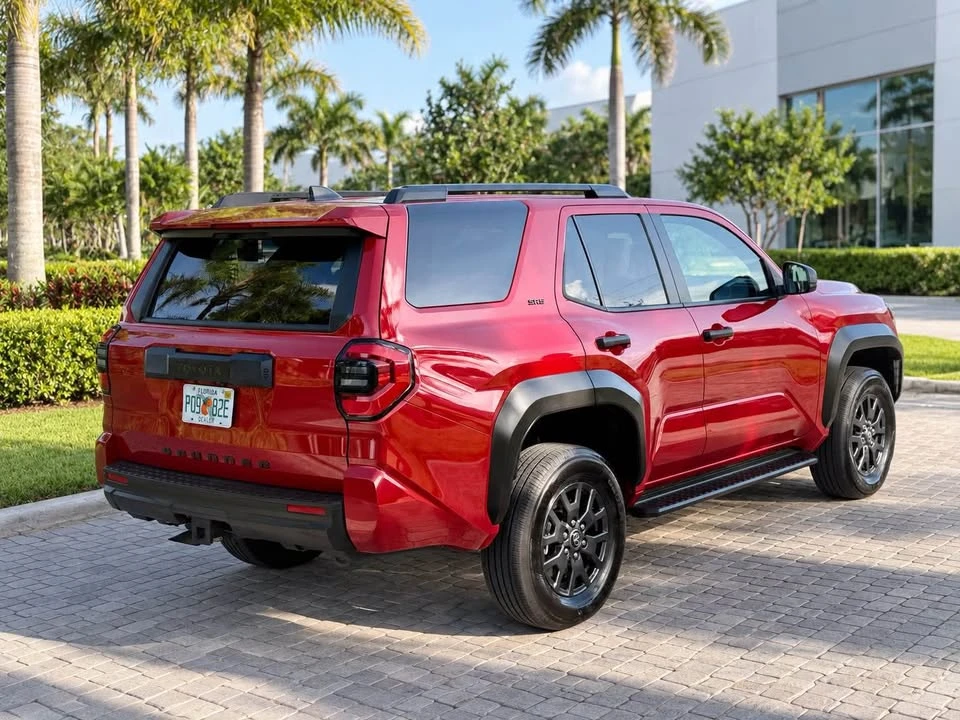 2025 Toyota 4Runner 6th Gen - Image 4 of 8