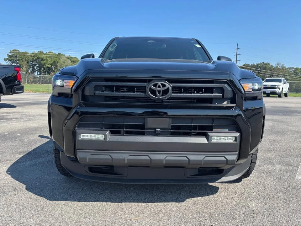 2025 Toyota 4Runner 6th Gen - Image 9 of 17