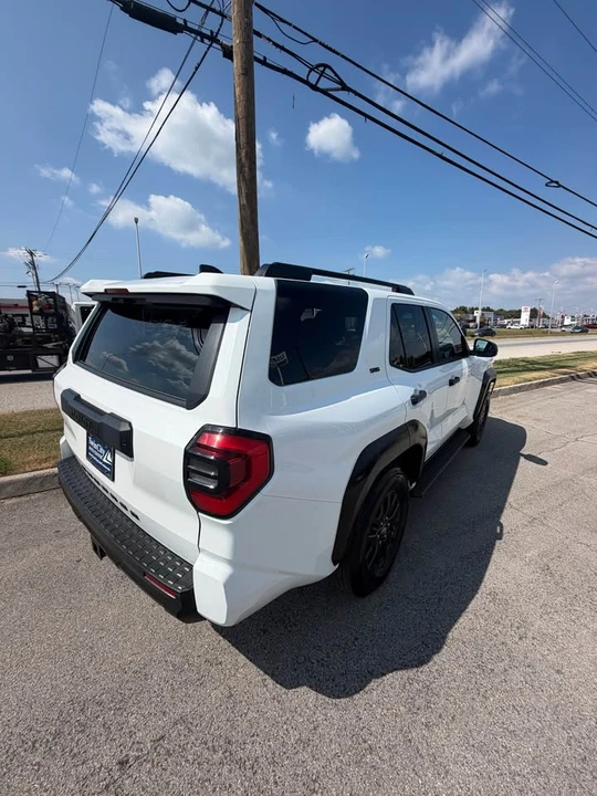 2025 Toyota 4Runner 6th Gen - Image 4 of 12