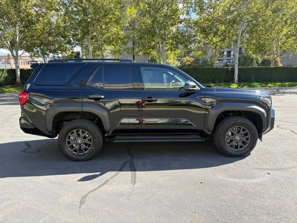 2025 Toyota 4Runner 6th Gen - Image 6 of 20