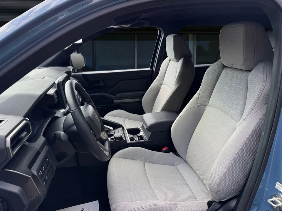 2025 Toyota 4Runner 6th Gen - Image 2 of 6