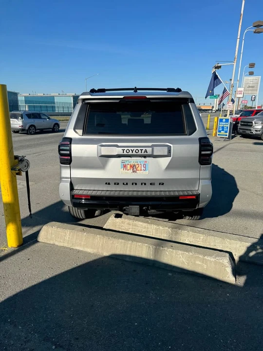 2025 Toyota 4Runner 6th Gen - Image 5 of 15