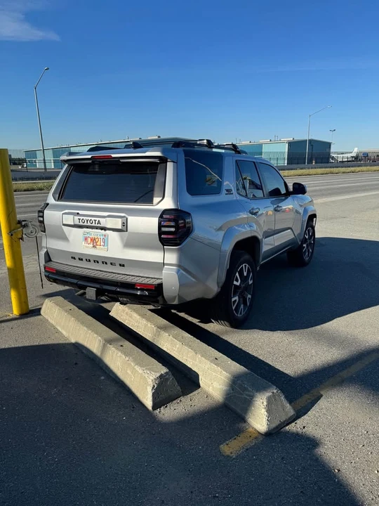 2025 Toyota 4Runner 6th Gen - Image 4 of 15