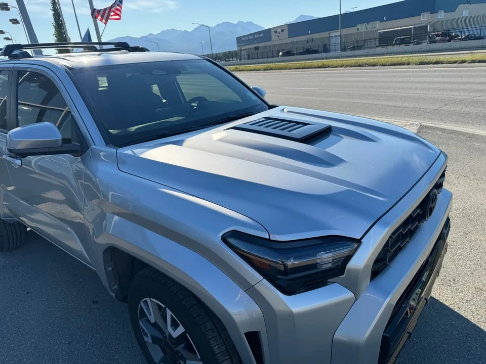 2025 Toyota 4Runner 6th Gen - Image 14 of 15