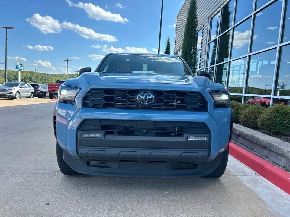 2025 Toyota 4Runner 6th Gen - Image 2 of 7