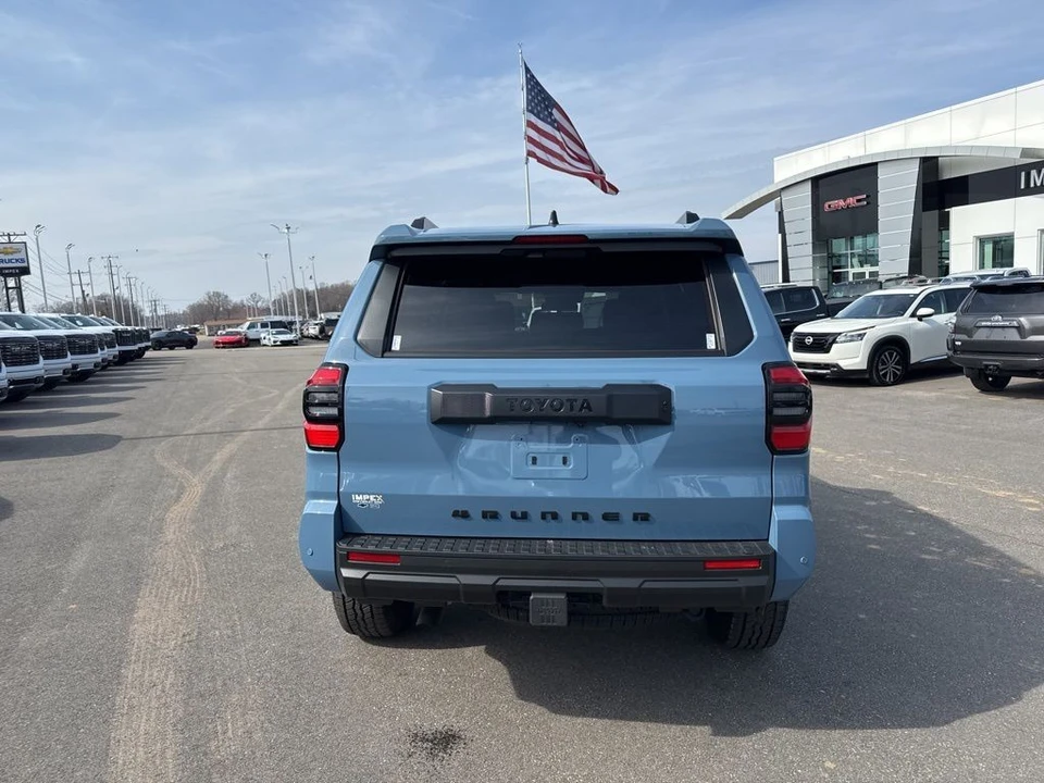2025 Toyota 4Runner 6th Gen - Image 4 of 12