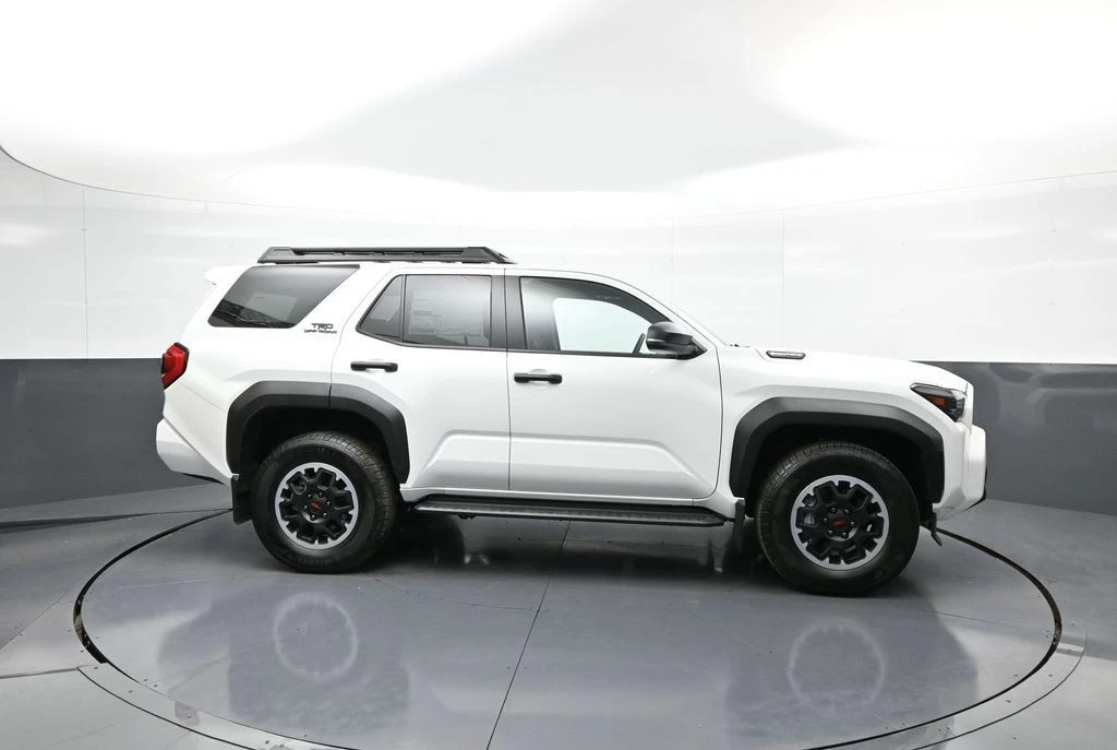 2025 Toyota 4Runner 6th Gen - Image 5 of 12
