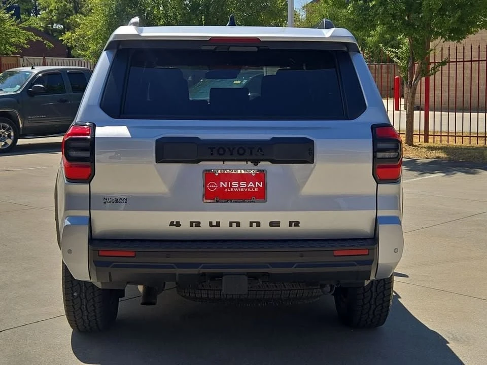 2025 Toyota 4Runner 6th Gen - Image 5 of 15