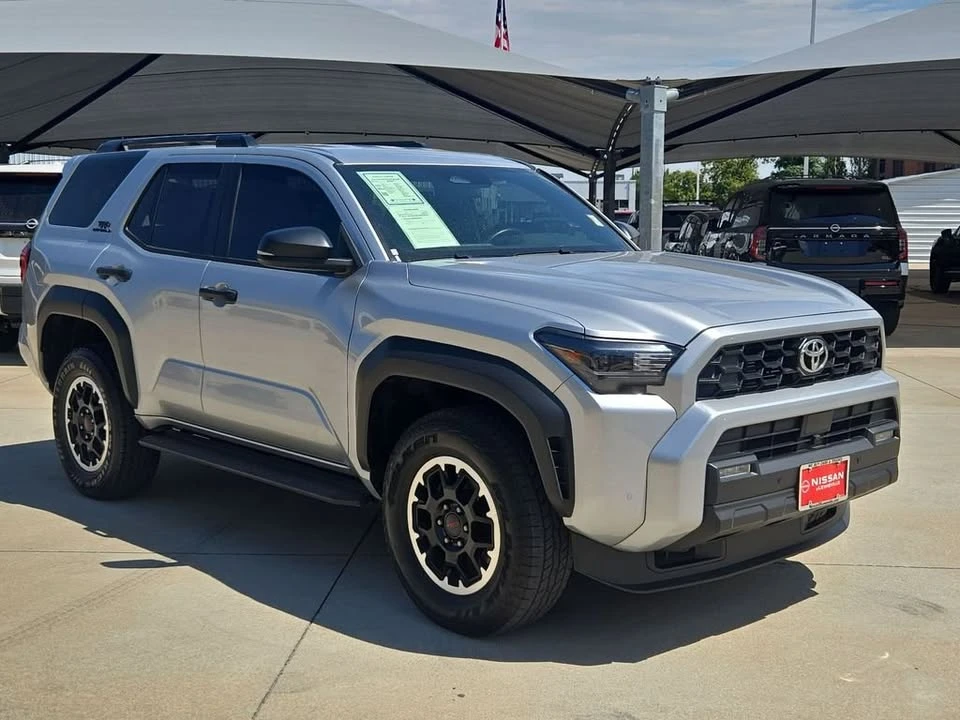 2025 Toyota 4Runner 6th Gen - Image 8 of 15