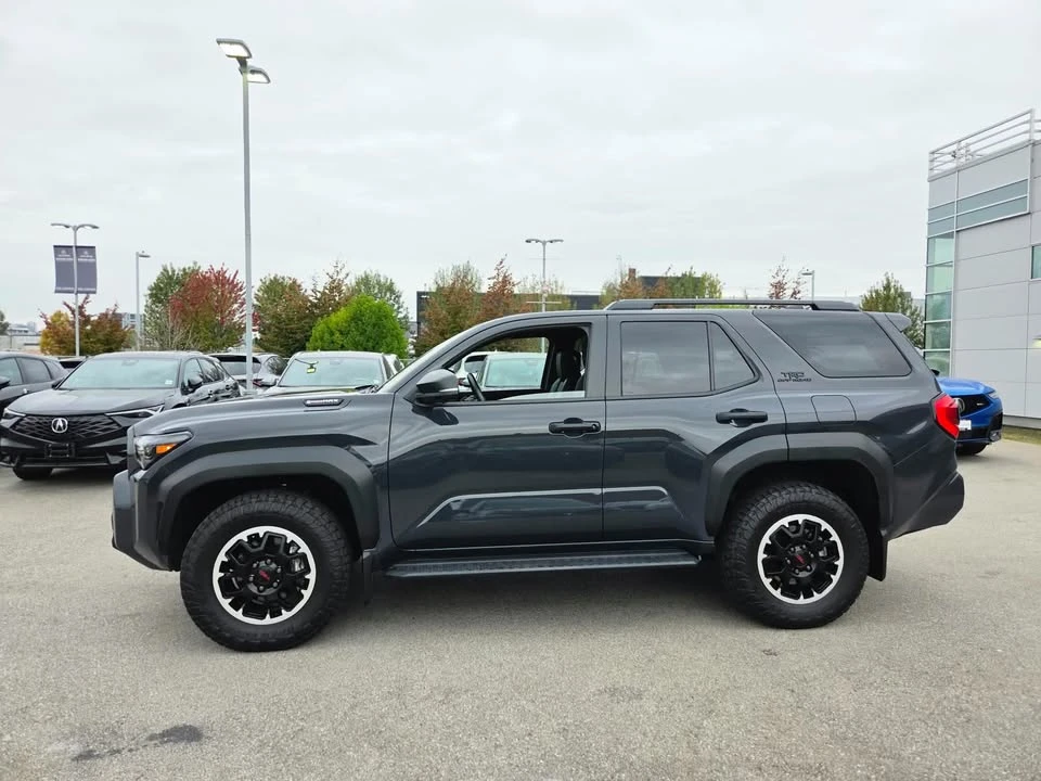 2025 Toyota 4Runner 6th Gen - Image 4 of 15
