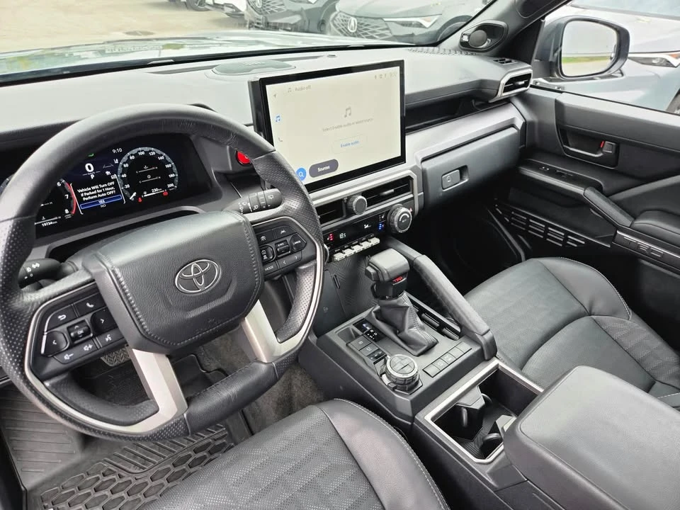2025 Toyota 4Runner 6th Gen - Image 12 of 15