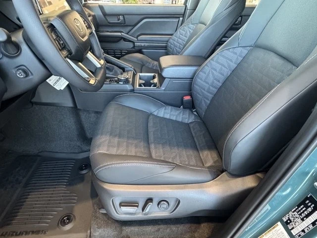 2025 Toyota 4Runner 6th Gen - Image 11 of 12