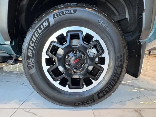 2025 Toyota 4Runner 6th Gen - Image 8 of 12