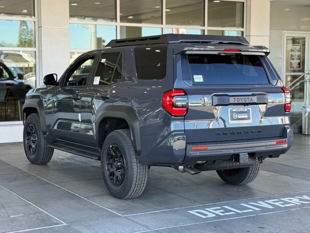2025 Toyota 4Runner 6th Gen - Image 9 of 12