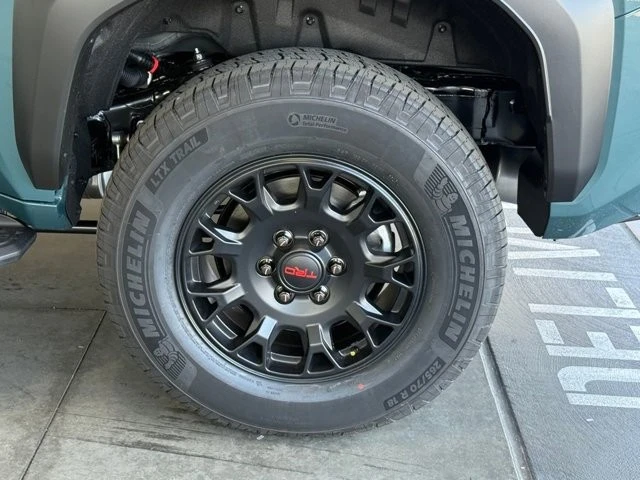 2025 Toyota 4Runner 6th Gen - Image 12 of 12