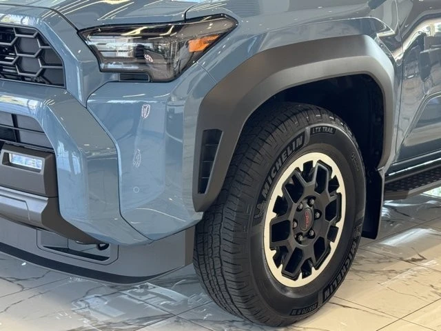 2025 Toyota 4Runner 6th Gen - Image 4 of 12