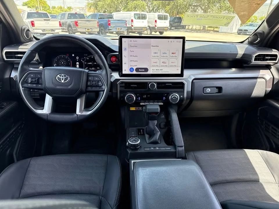 2025 Toyota 4Runner 6th Gen - Image 5 of 20
