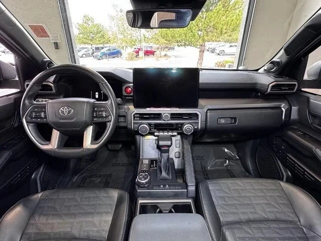 2025 Toyota 4Runner 6th Gen - Image 10 of 12