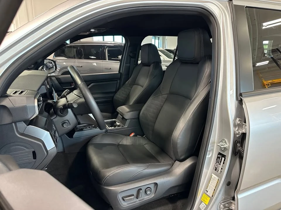 2025 Toyota 4Runner 6th Gen - Image 12 of 20