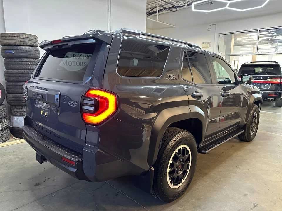 2025 Toyota 4Runner 6th Gen - Image 4 of 17
