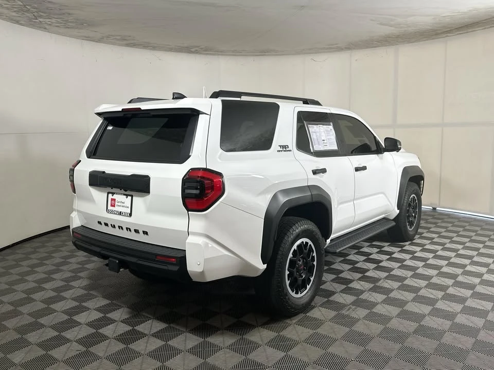 2025 Toyota 4Runner 6th Gen - Image 3 of 16