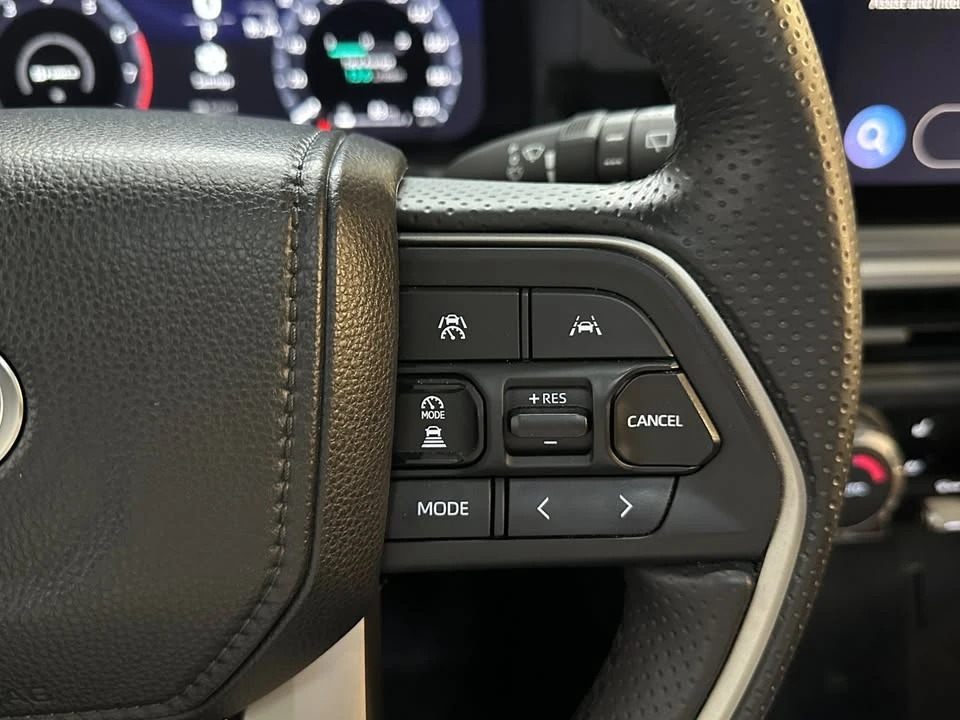 2025 Toyota 4Runner 6th Gen - Image 12 of 17