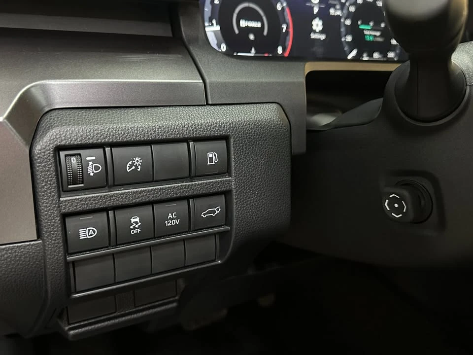 2025 Toyota 4Runner 6th Gen - Image 13 of 17
