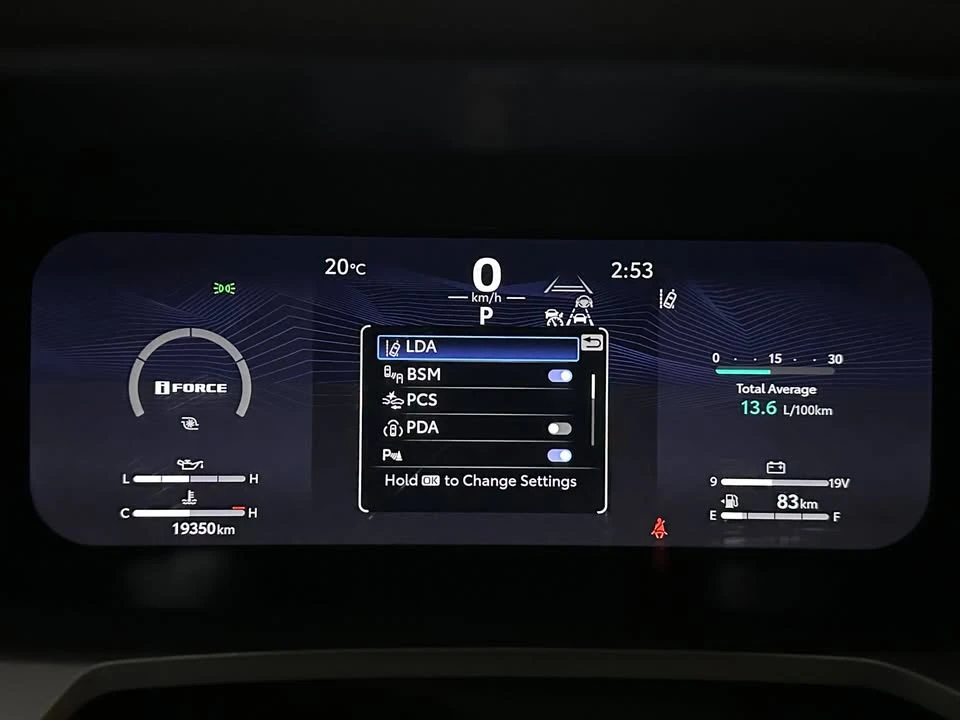 2025 Toyota 4Runner 6th Gen - Image 10 of 17