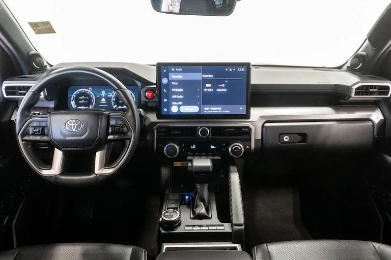 2025 Toyota 4Runner 6th Gen - Image 14 of 20