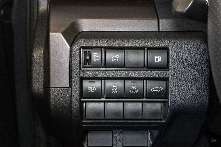 2025 Toyota 4Runner 6th Gen - Image 15 of 20