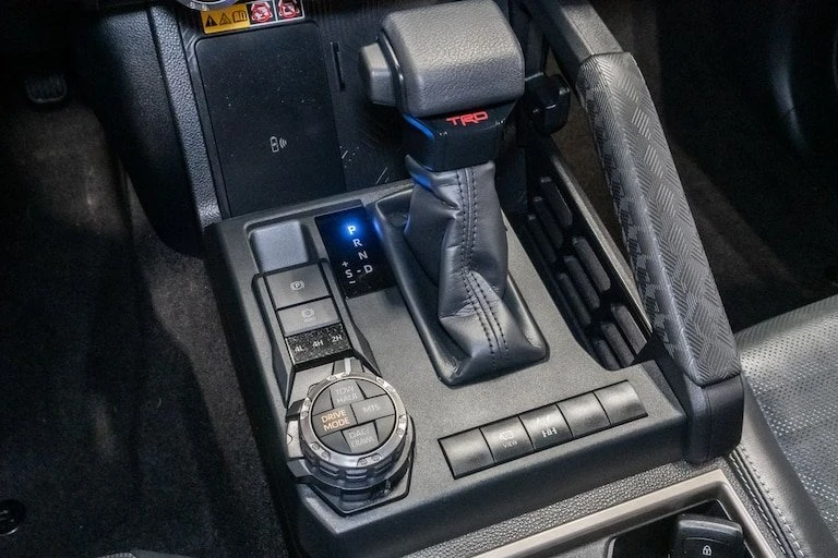 2025 Toyota 4Runner 6th Gen - Image 17 of 20