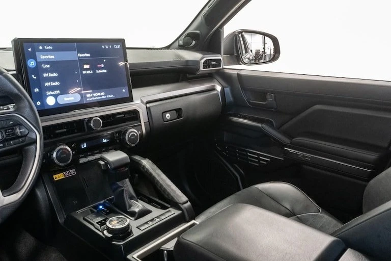 2025 Toyota 4Runner 6th Gen - Image 12 of 20