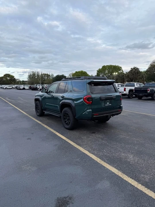 2025 Toyota 4Runner 6th Gen - Image 4 of 7