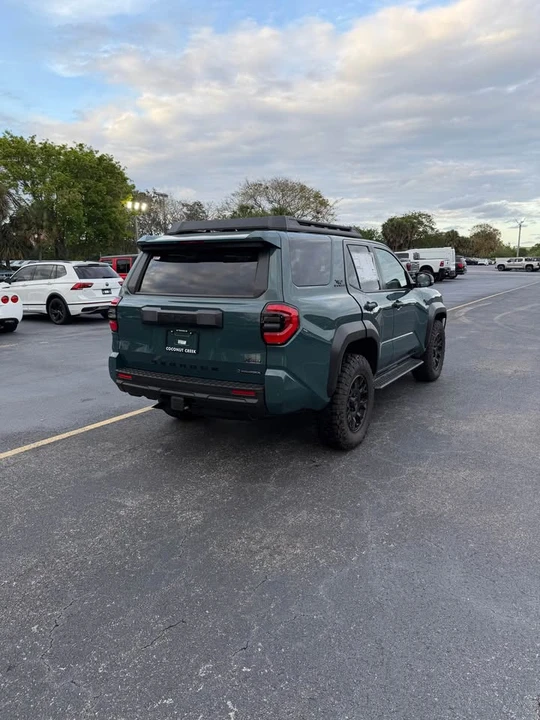 2025 Toyota 4Runner 6th Gen - Image 5 of 7