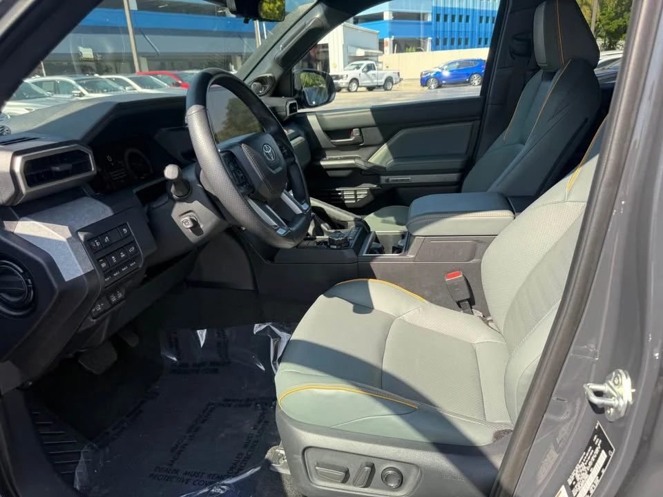 2025 Toyota 4Runner 6th Gen - Image 8 of 20