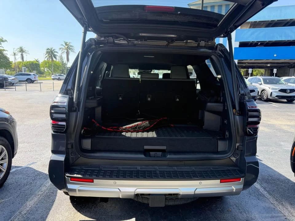 2025 Toyota 4Runner 6th Gen - Image 15 of 20
