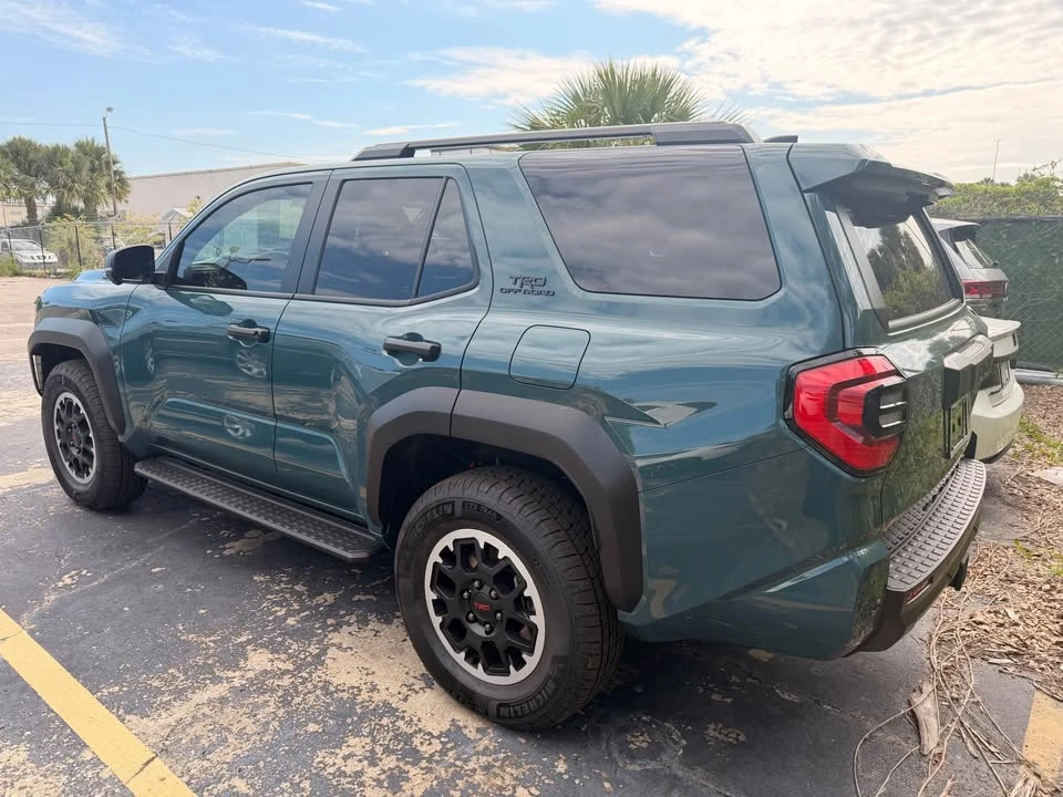 2025 Toyota 4Runner 6th Gen - Image 6 of 10