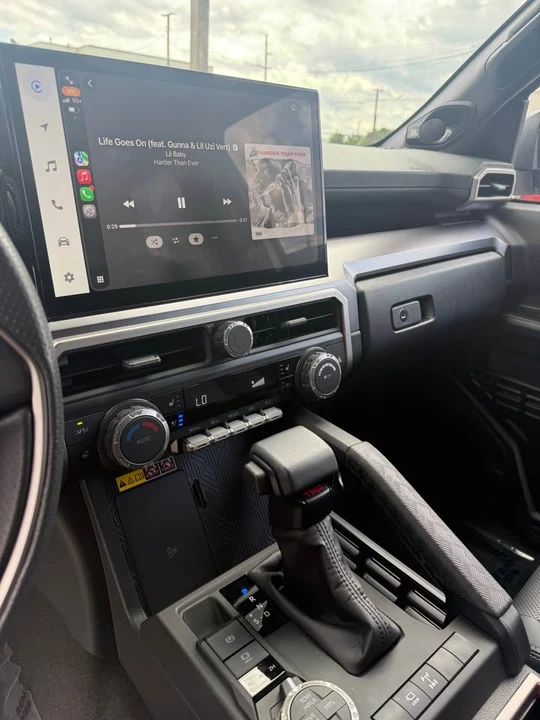 2025 Toyota 4Runner 6th Gen - Image 10 of 14