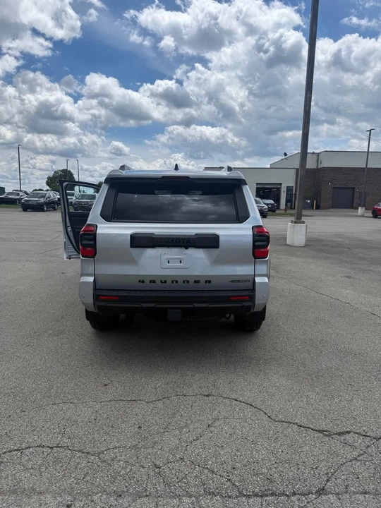 2025 Toyota 4Runner 6th Gen - Image 6 of 14
