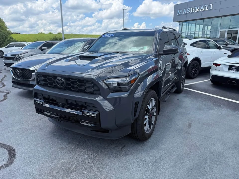 2025 Toyota 4Runner 6th Gen - Image 2 of 12