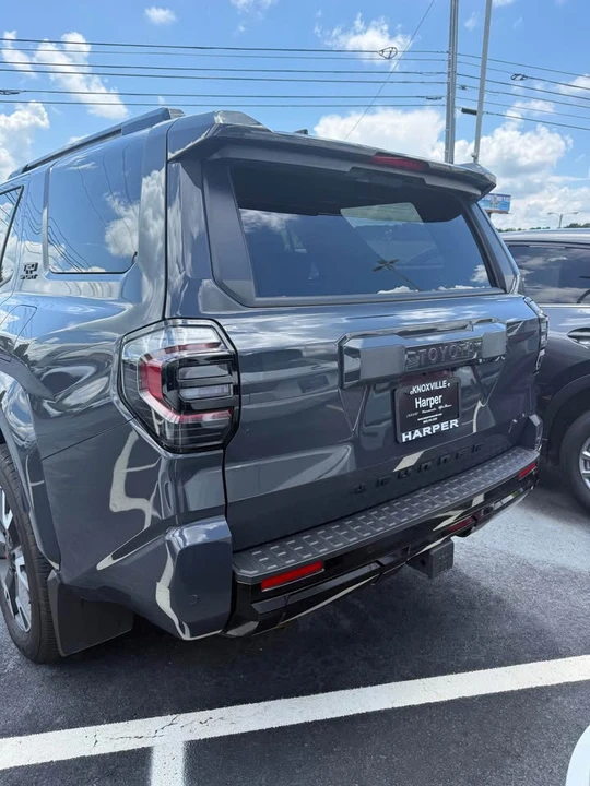 2025 Toyota 4Runner 6th Gen - Image 5 of 12