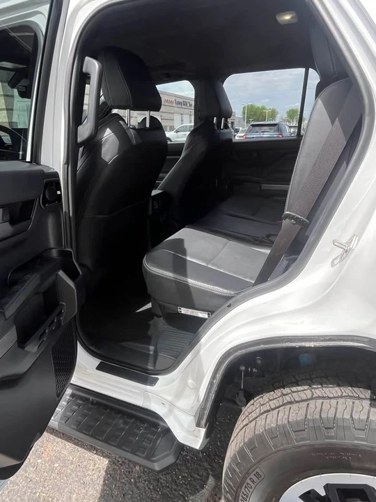 2025 Toyota 4Runner 6th Gen - Image 12 of 13