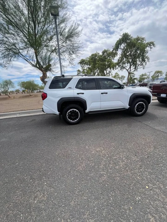 2025 Toyota 4Runner 6th Gen - Image 2 of 13