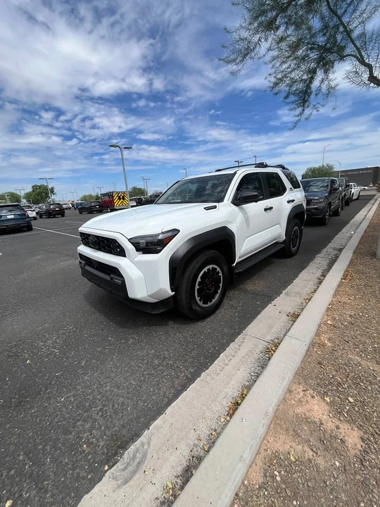 2025 Toyota 4Runner 6th Gen - Image 5 of 13