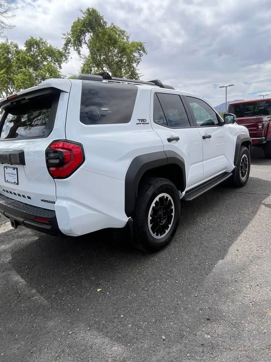 2025 Toyota 4Runner 6th Gen - Image 6 of 13