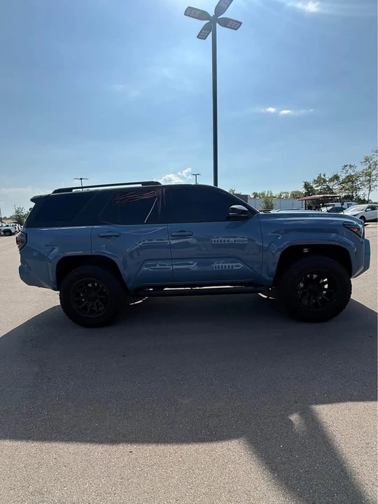 2025 Toyota 4Runner 6th Gen - Image 4 of 18