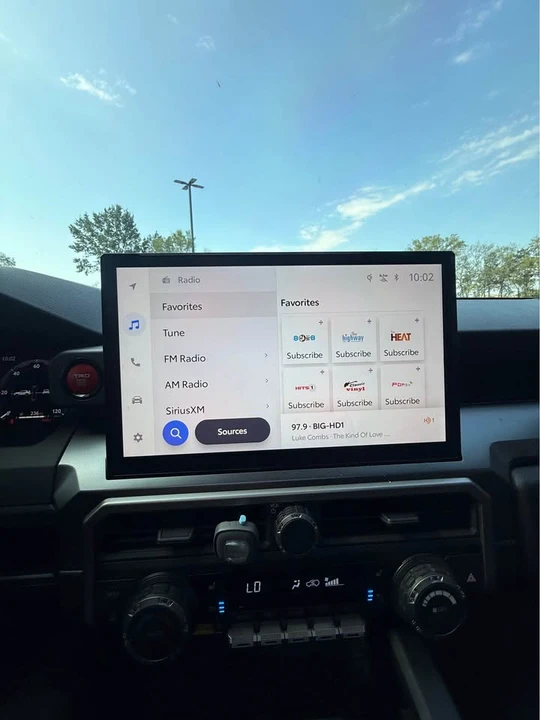 2025 Toyota 4Runner 6th Gen - Image 16 of 18